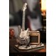 Maquette guitare electrique en bois et son ampli sur socle-lilojouets-questembert-muzillac-morbihan