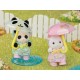 Pack duo bebes en habits de pluie 2 figurines et accessoires sylvanian families-lilojouets-questembert-muzillac-morbihan
