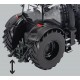 Tracteur valtra noir q305 en metal 1.32e 18cm - britains-0036881433095-lilojouets-questembert-muzillac-morbihan
